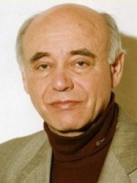 Ахманов Михаил Сергеевич